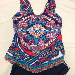 Cute colorful 2 piece swimsuit size Large